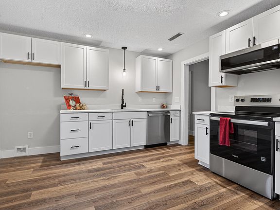 4th image of 217 Tupperway Dr