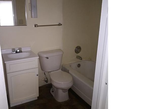 5th image of 405 N Longwood St #6