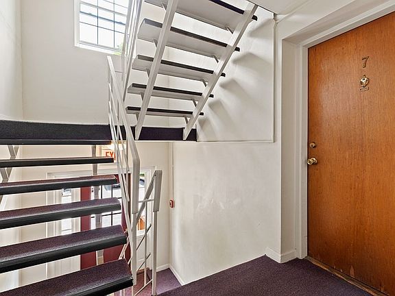 3rd image of 15 Woodsum Dr APT 7