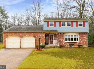 11 Colonial Way, Turnersville, NJ 08012