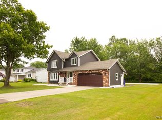 39 Schultz Rd, Buffalo, NY 14224