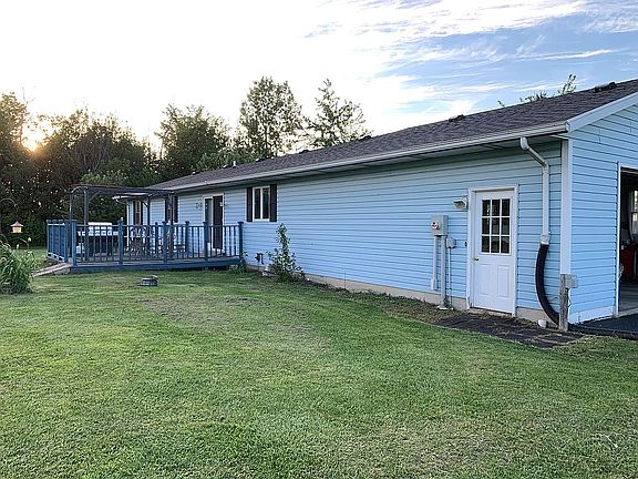 3rd image of 12976 Township Road 197