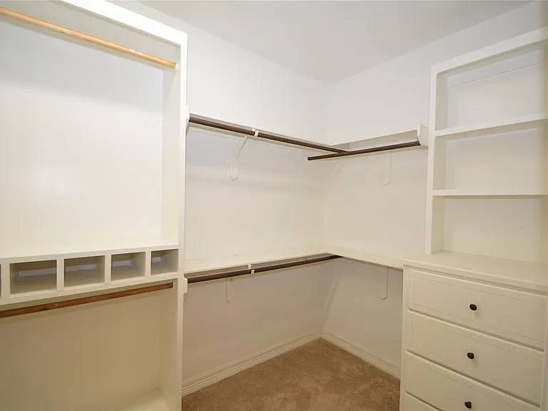 6510 Durango Dr — Photo 12
