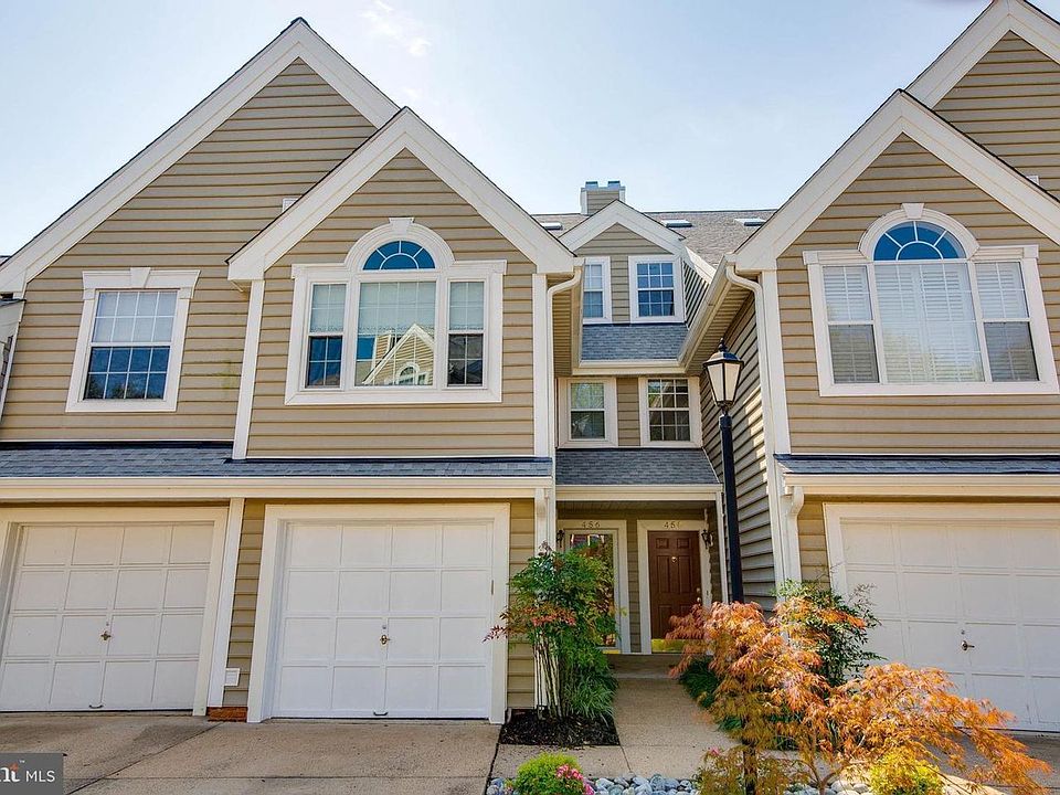 1st image of 456 Overlook Dr #11