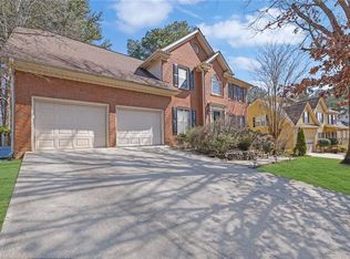 1069 Sunny Field Ln, Lawrenceville, GA 30043