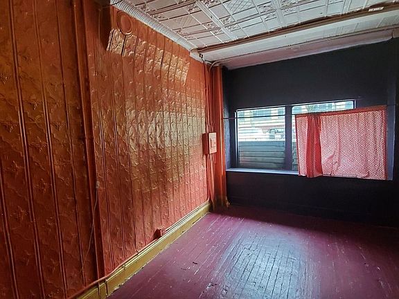 2nd image of 93 Montrose Ave #1