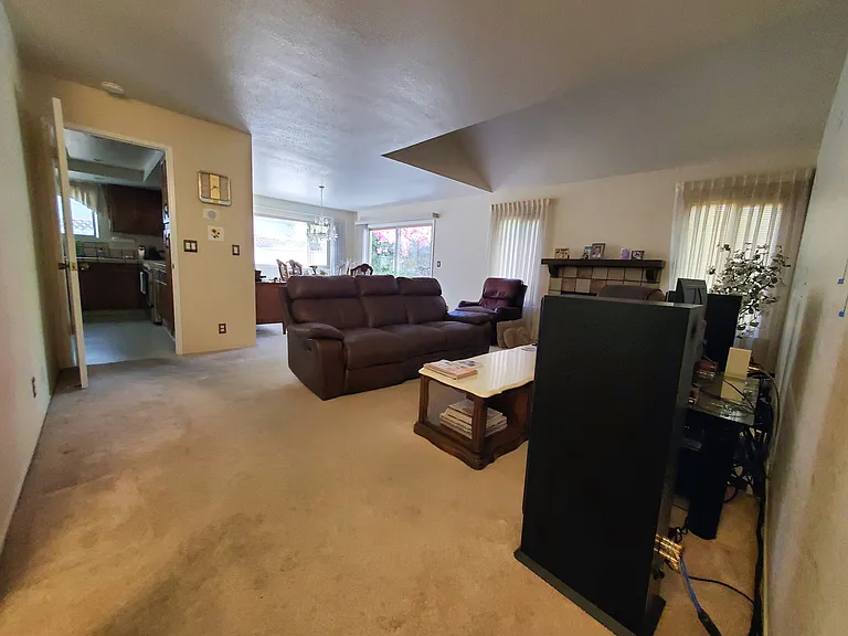 1141 Longshore Dr — Photo 9