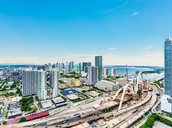 20 NE 11th St #4202, Miami, FL 33132