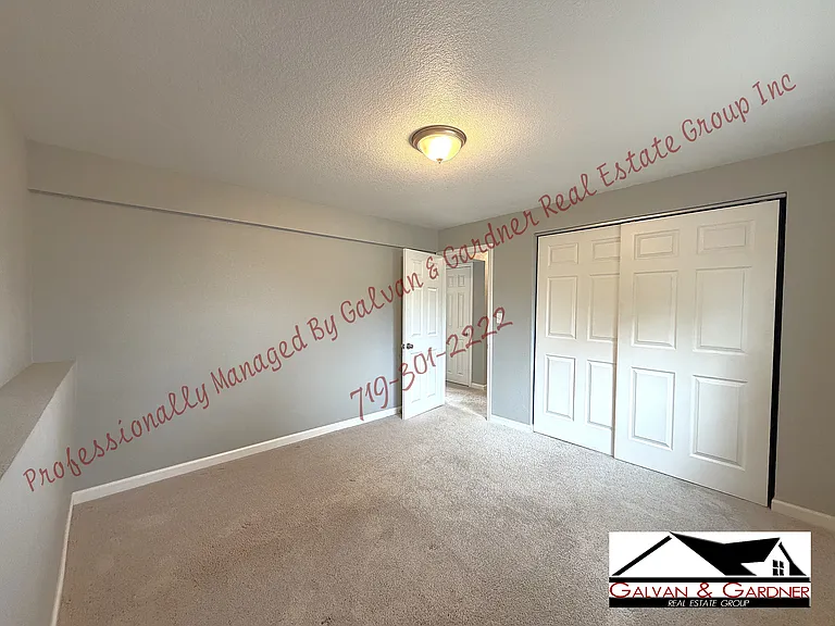 2039 Chamberlin S — Photo 10
