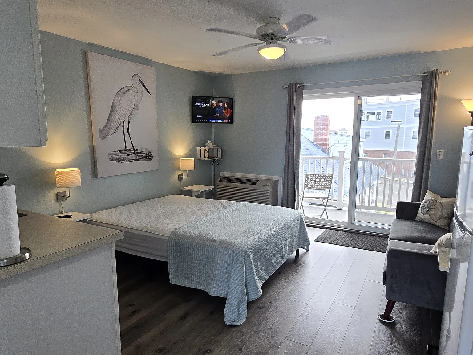 6-34 Ashworth Ave — Photo 4