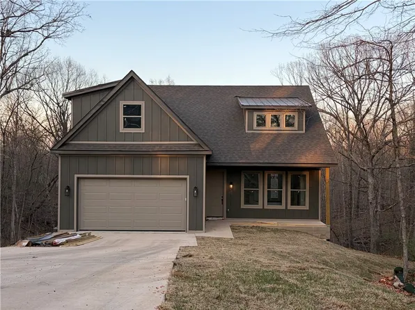 6 Moffat Ln, Bella Vista, AR 72715