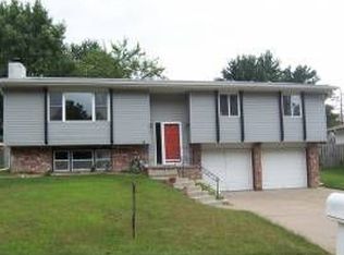 3215 Joann Ave, Bellevue, NE 68123