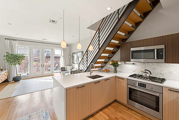 Sold by Compass | media 5