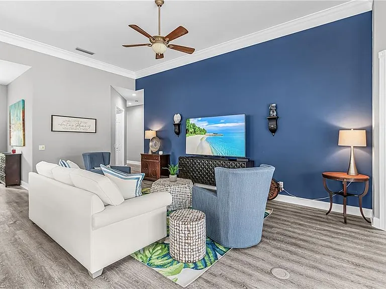 7549 Garibaldi Ct — Photo 14