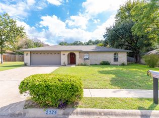 2324 Trails End, Kerrville, TX 78028