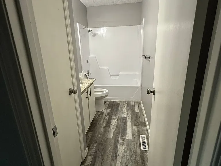 5510 S Gold St #400 — Photo 13