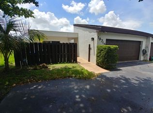 19715 W Lake Dr, Hialeah, FL 33015