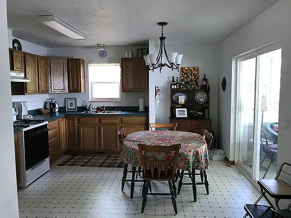 3rd image of 16285 Pretty Lake Dr