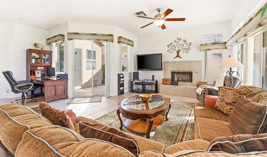 3 bed, 1830 sqft, $3,600 — Photo 4