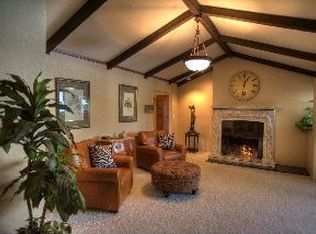 1022 Calle De Acacia, Redlands, CA 92373