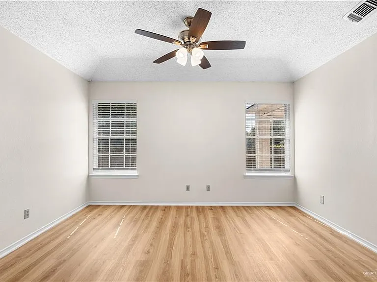 1709 Jonquil Ave — Photo 8