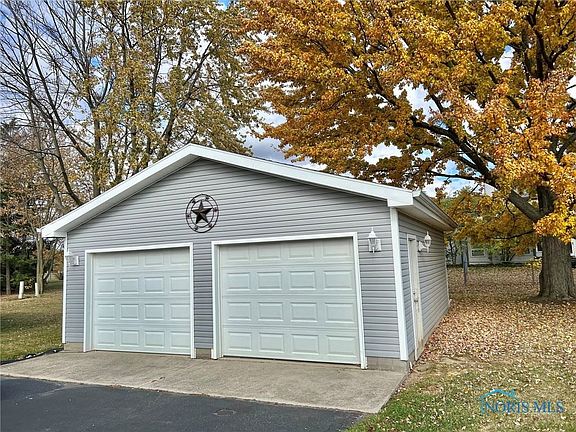 4th image of 400 W Yates Ave