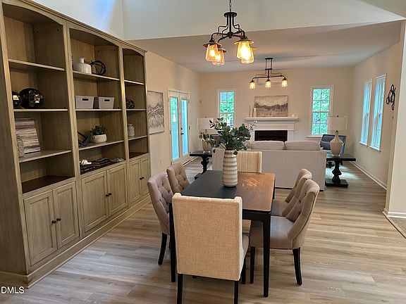 5th image of 4741 Landover Dale Dr