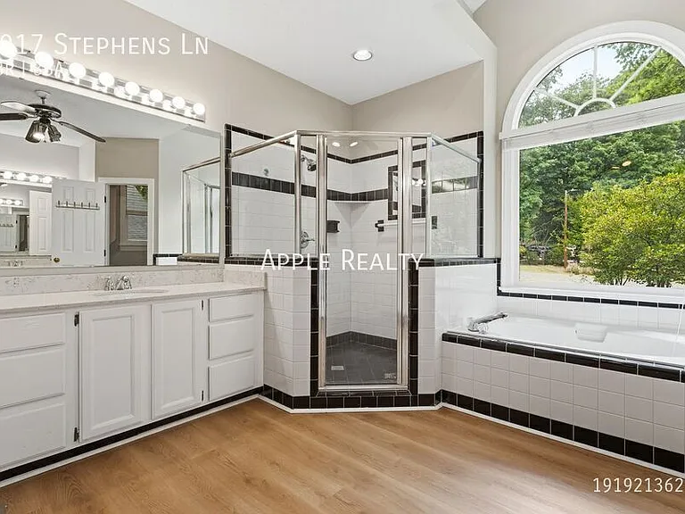 5017 Stephens Ln — Photo 10
