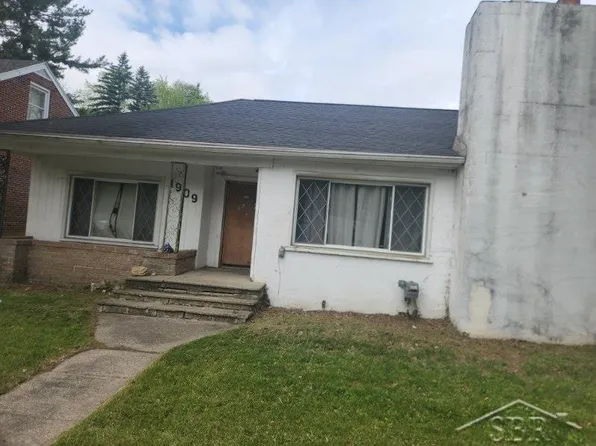 1909 Aurelius Rd, Holt, MI 48842