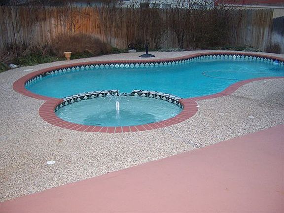 Pool & Spa w/fountain