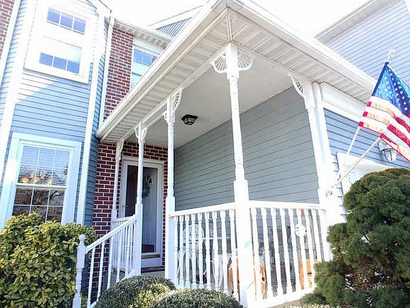 4th image of 12 Kirkwood Dr