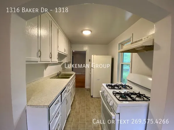 1316 Baker Dr #1318, Kalamazoo, MI 49048