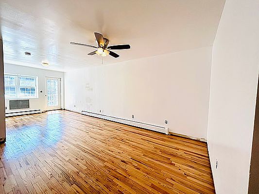4th image of 707 Dekalb Ave #2A