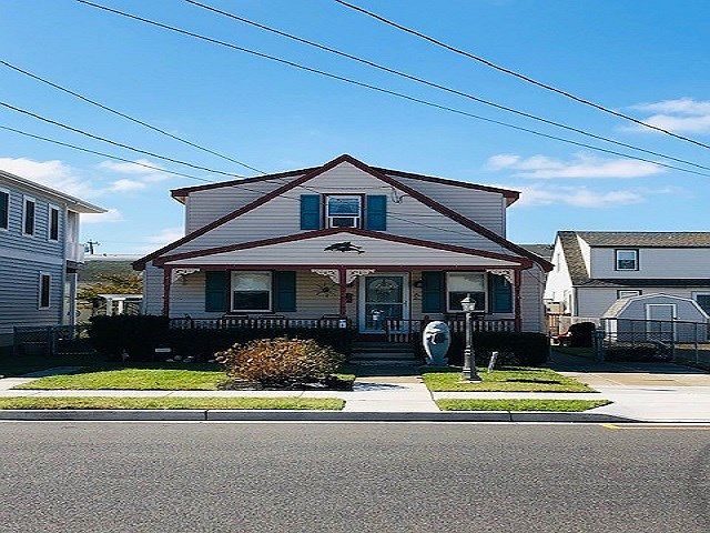 1st image of 404 E 8th Ave
