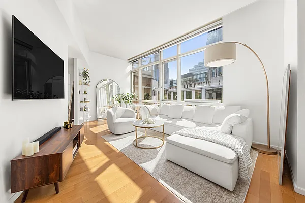 Sold by Compass | media 1