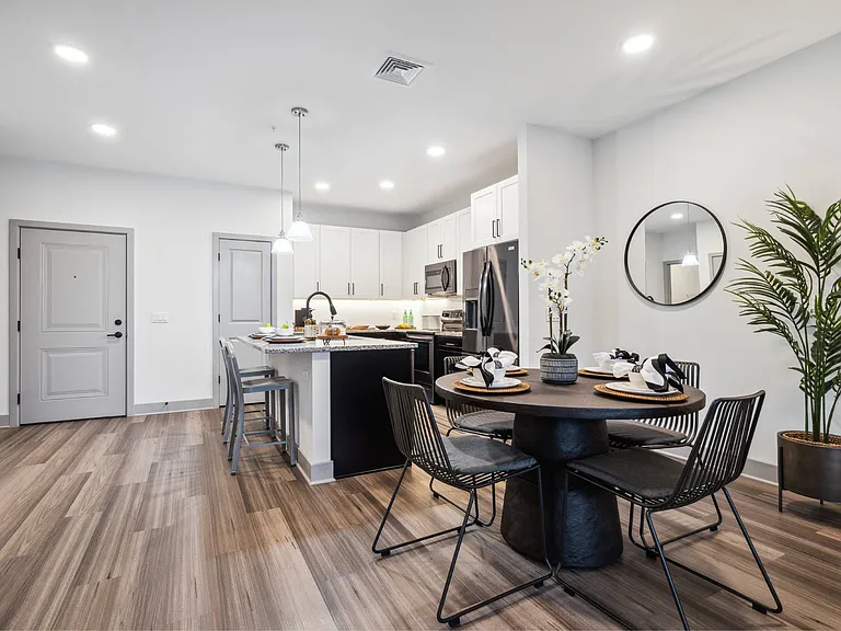 Apartments at Sanatoga Greene V — Photo 3