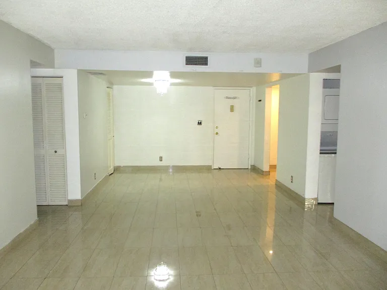 6751 N University Dr #320 — Photo 6