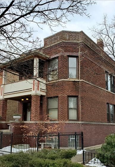 1st image of 2205 W Waveland Ave #1R
