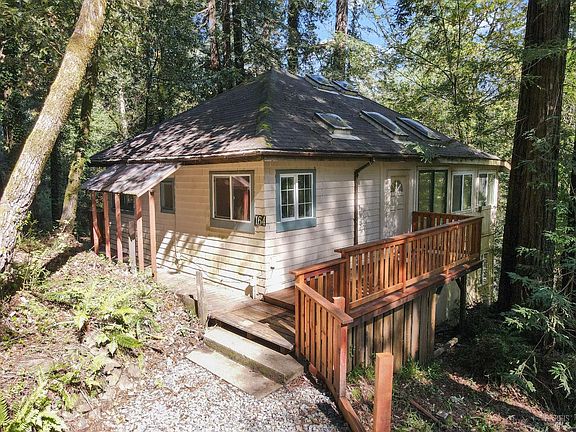 5th image of 164 Redwood Avenue