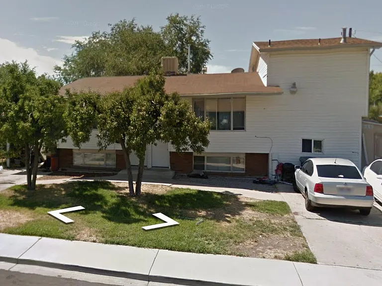 242 E 500 N — Photo 14