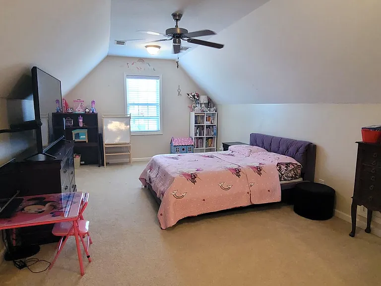1928 Lioncoward Dr — Photo 12
