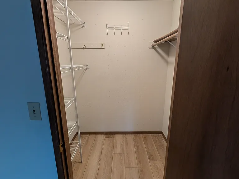 8610 N Valerie St — Photo 19