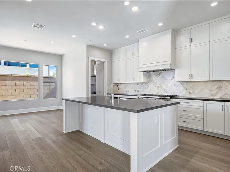 212 Mistwater — Photo 9