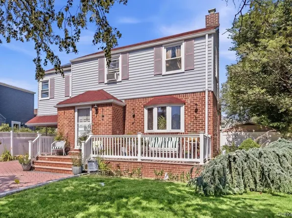 208 Emily Avenue, Elmont, NY 11003