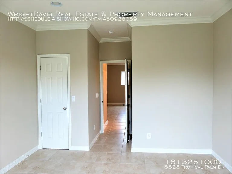 8828 Tropical Palm Dr — Photo 22