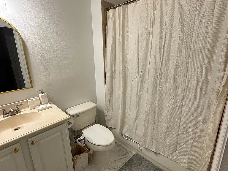 S Greenleaf Cir — Photo 14