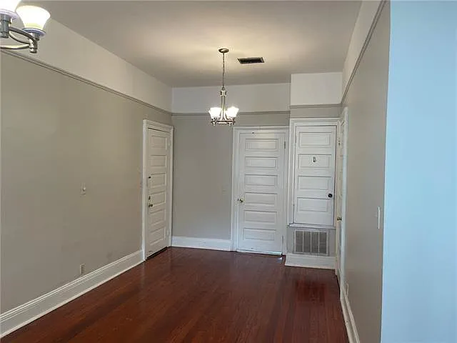 2 bed, 1.0 bath, 900 sqft, $1,800 — Photo 3