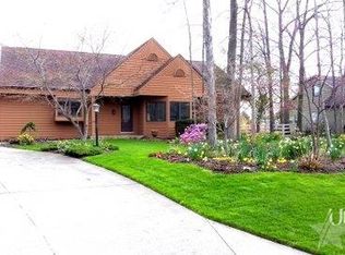 9329 Blue Ash Ct, Fort Wayne, IN 46804