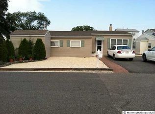 38 Sands Point Rd, Waretown, NJ 08758