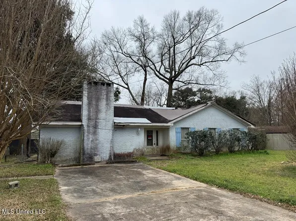 11065 E Dogwood Dr, Gulfport, MS 39503